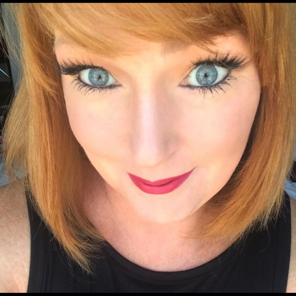 Meet your Posher, Dena
